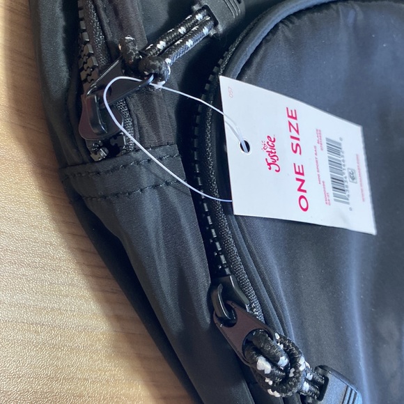 Justice Backpack - Picture 10 of 10